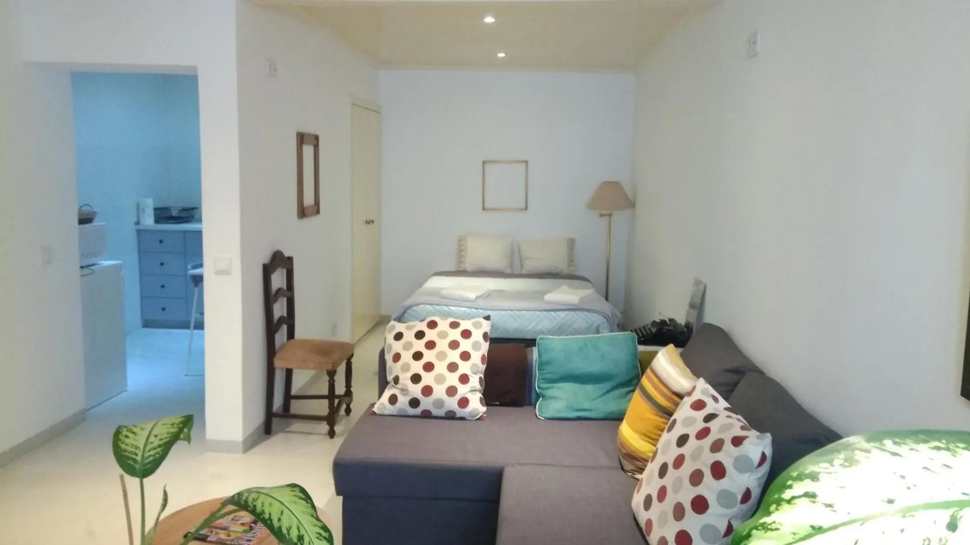Apartment Cozy Studio In Bairro Alto Lisbon