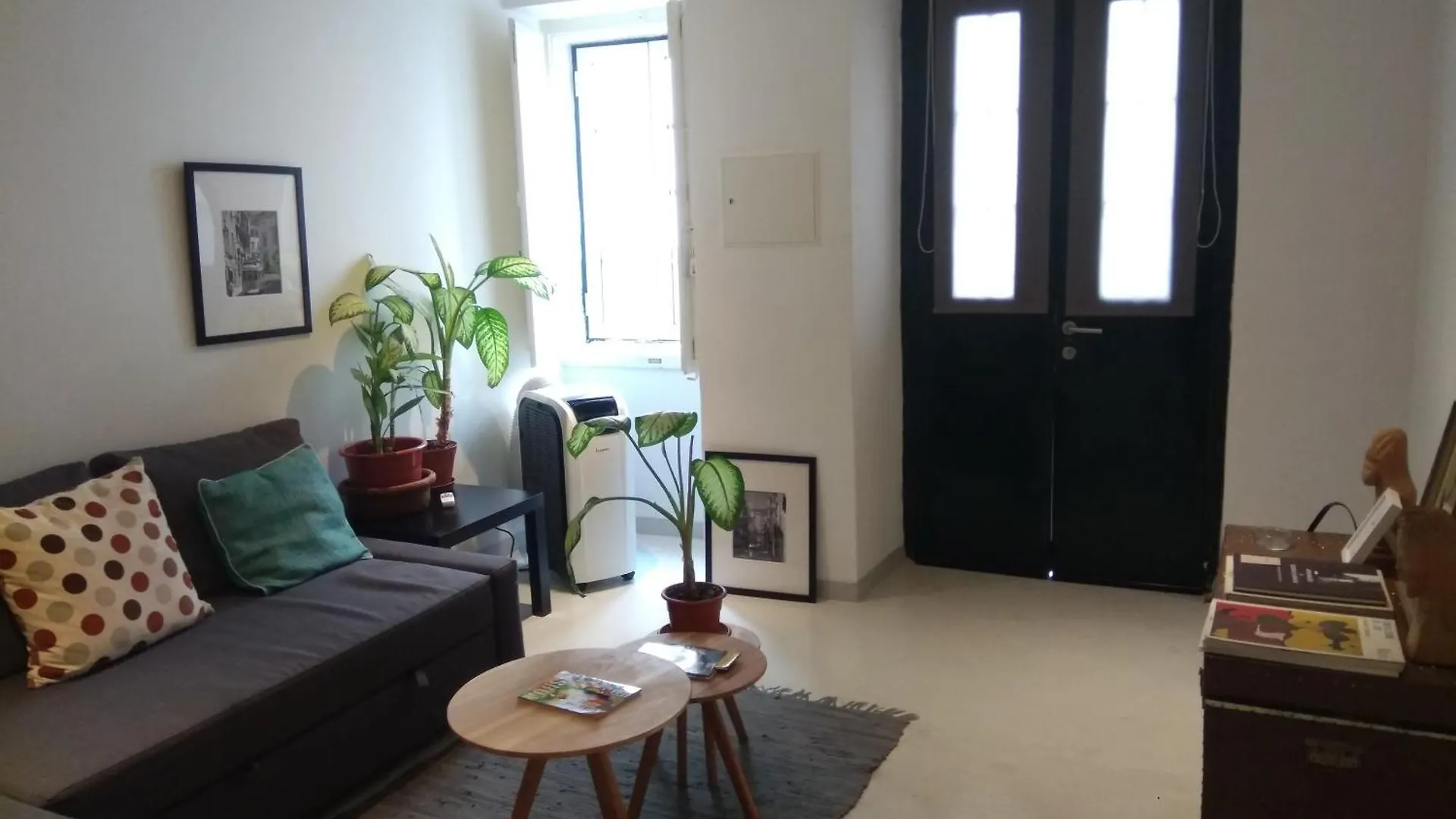 Cozy Studio In Bairro Alto Lisbon Portugal