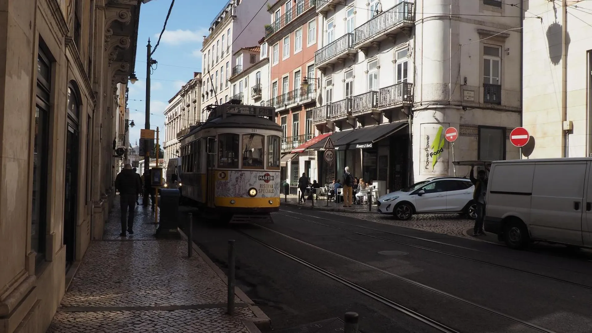 Cozy Studio In Bairro Alto Lisbon Apartment